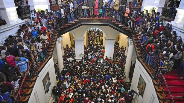 Sri Lanka President near airport as exile rumours spread