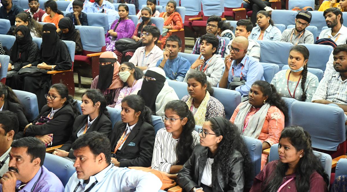 Students participating in the College Quiz, organised by The Hindu in Hyderabad on Tuesday. 