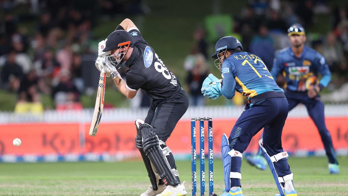 New Zealand beat Sri Lanka by 6 wickets, win ODI series 2-0