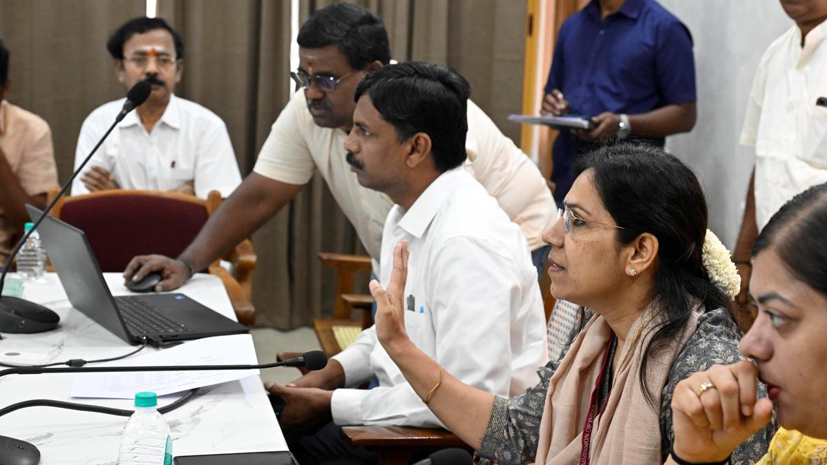 First randomisation of EVMs held in Erode district