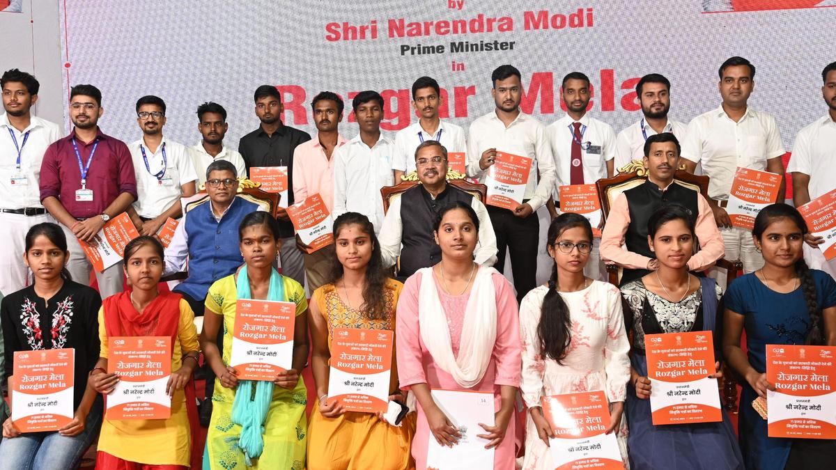 201 candidates given appointment orders at fifth Rozgar Mela in Hubballi