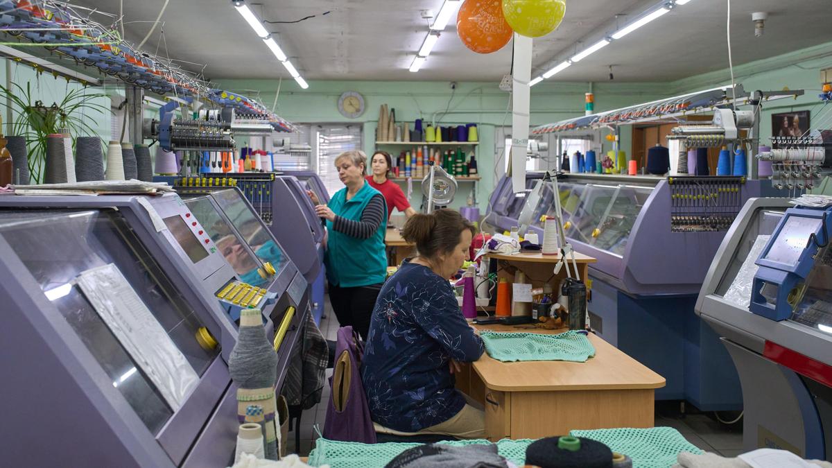 Ukraine businesses struggle to cope as Russian attacks bring power cuts, uncertainty