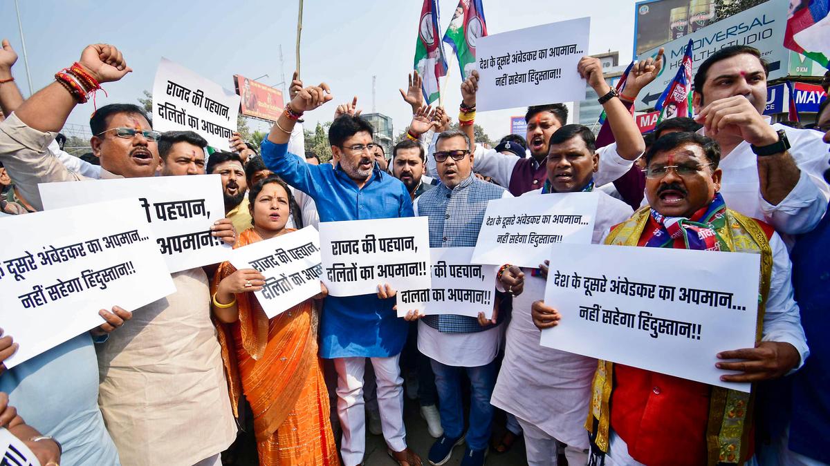 LJP(RV) protests RJD MLA’s comment against Ram Vilas Pawan, burns Tejashwi Yadav's effigy