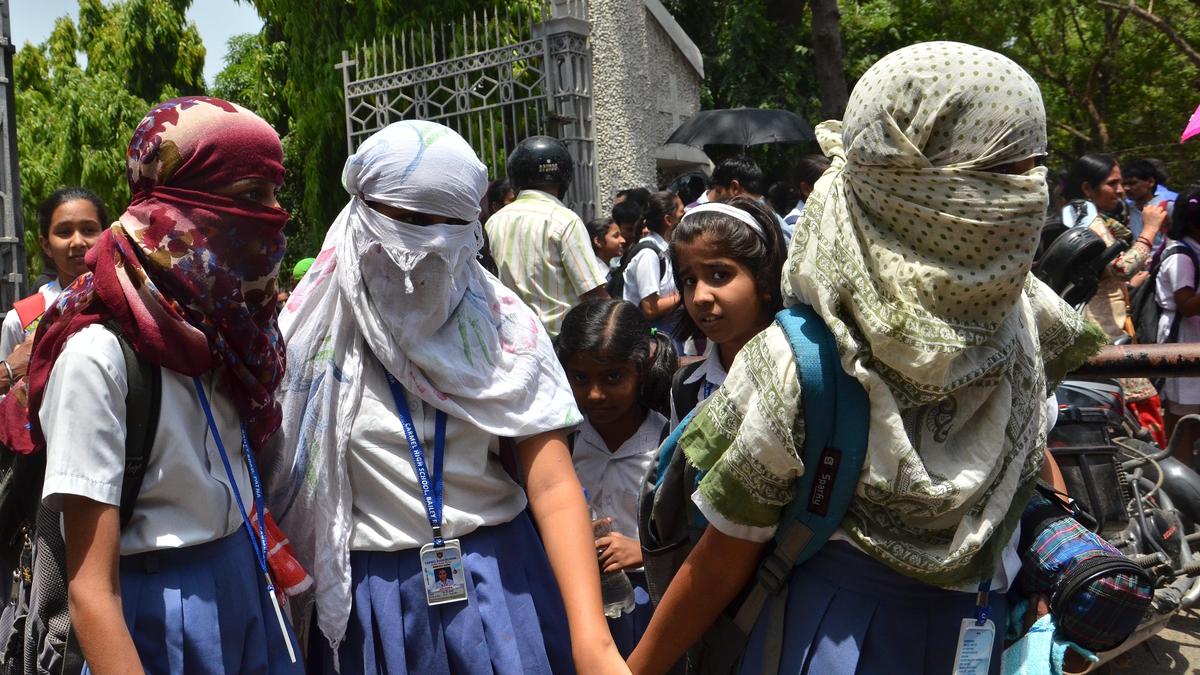 Bihar districts cut school hours as temperatures cross 40°C