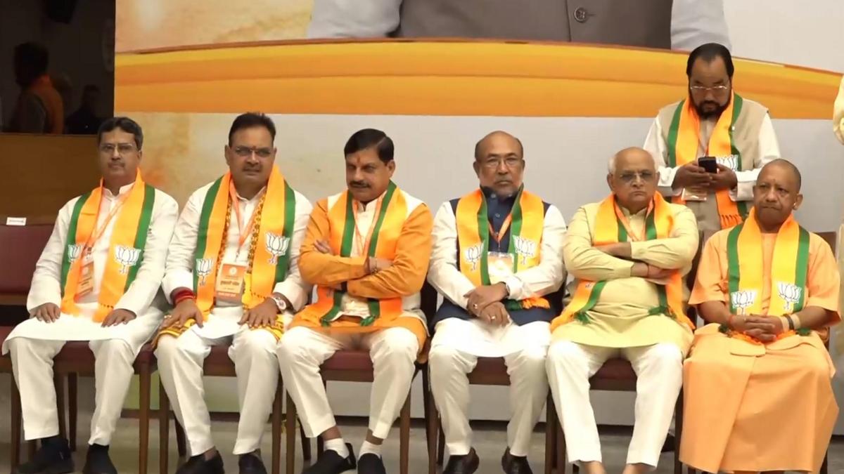 Manipur CM Meets Modi Amid Violence