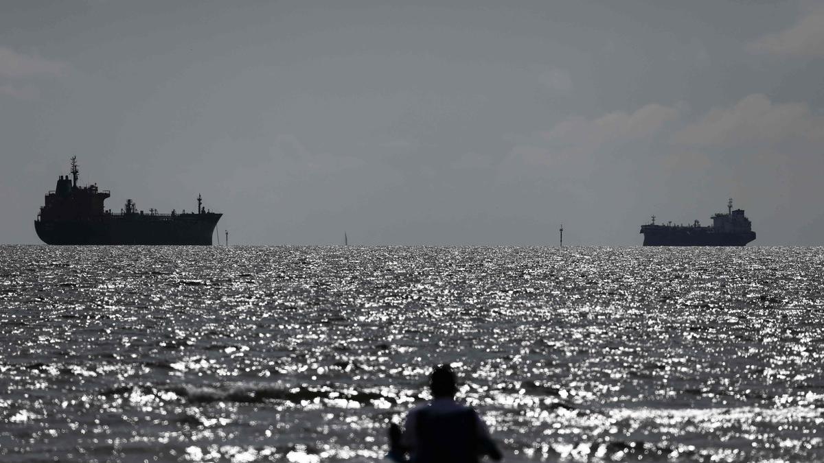 Oil prices reflect geopolitical risks, not only supply