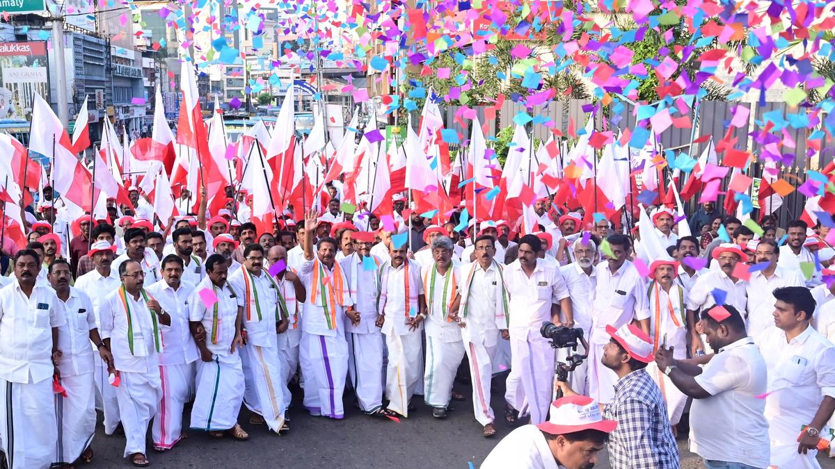 Kerala Congress holds march for rubber farmers