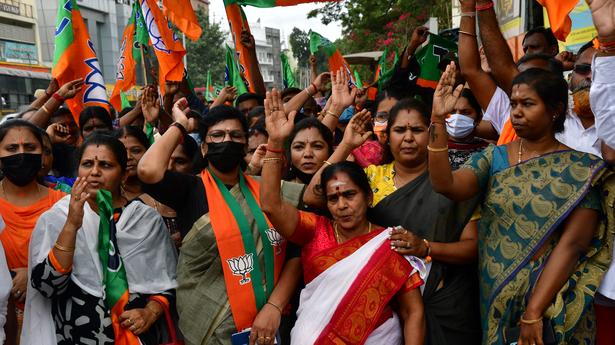 Coimbatore BJP unit demands resignation of Periyar University Vice-Chancellor over controversial question on caste