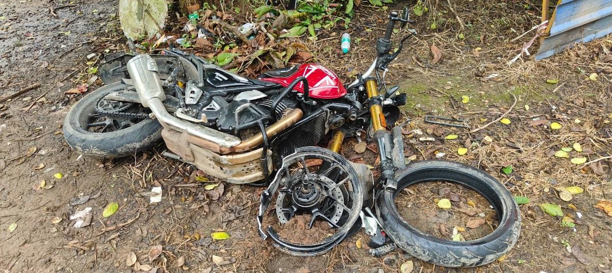 The bike that the two medical students were riding at the time of the accident.