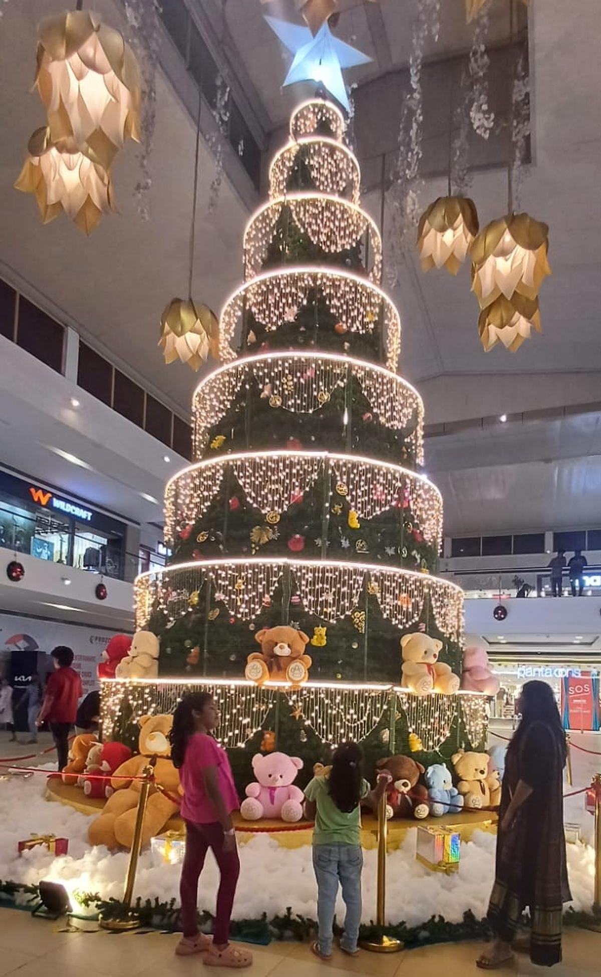 Christmas tree at the mall 