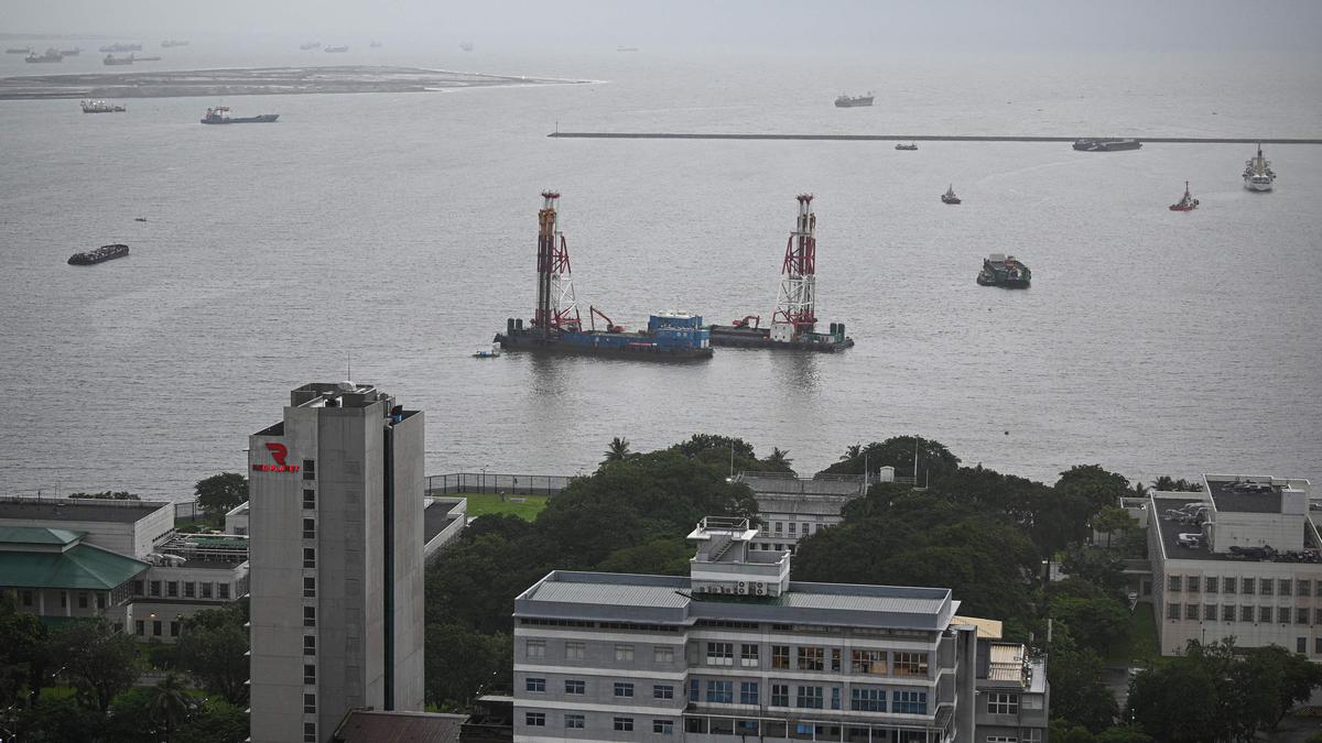 U.S. says concerned over Chinese reclamation in Manila Bay