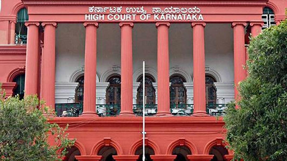 Karnataka HC’s Division Bench tells government to go back to single judge with a plea for lifting stay on GO restricting use of public places