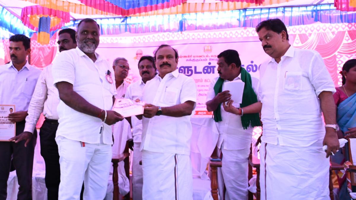 Minister C.V. Ganesan inaugurates phase III of Makkaludan Mudhalvar scheme in Krishnagiri