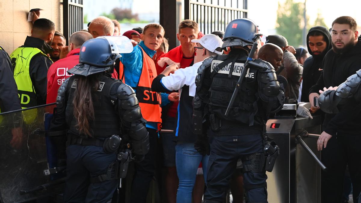 Uefa Does A U Turn Issues Sincere Apology To Fans For Champions