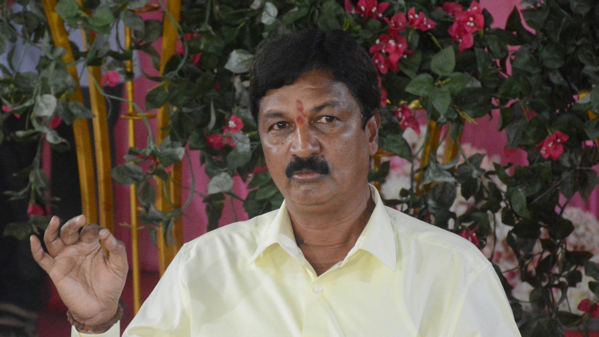 BJP MLA Ramesh Jarkiholi’s supporters booked for organising lunch for voters in Congress MLA’s constituency