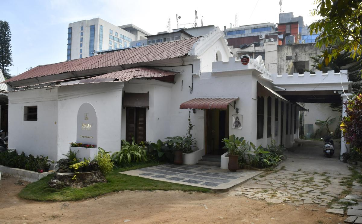 Dwija Art Gallery in Ashok Nagar, Bangalore Dwija Art Gallery in Ashok Nagar, Bangalore