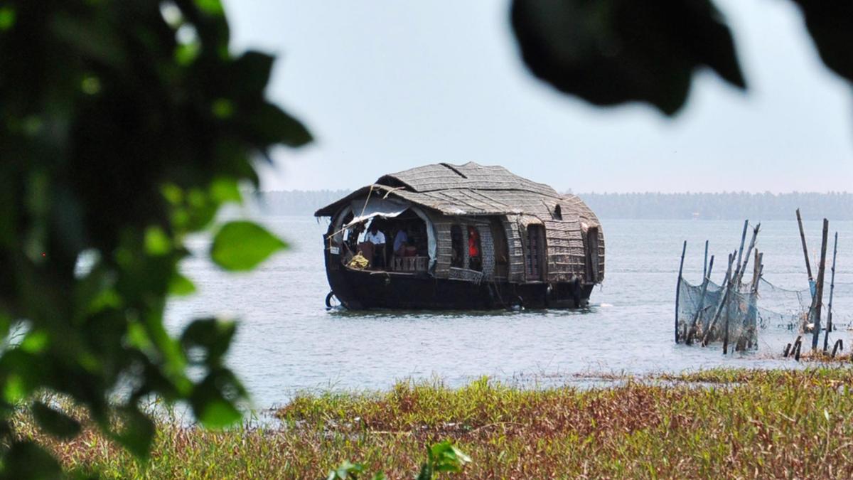 Skywalk connecting three Hyderabad parks, boat houses in Nagarjunasagar backwaters: CM’s suggestions to develop Telangana tourism