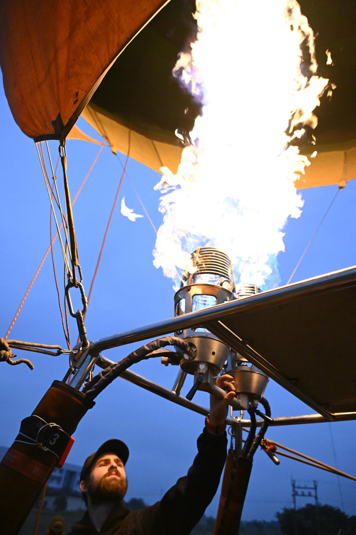 Oliver Stallwood, il pilota 23enne del Regno Unito, 