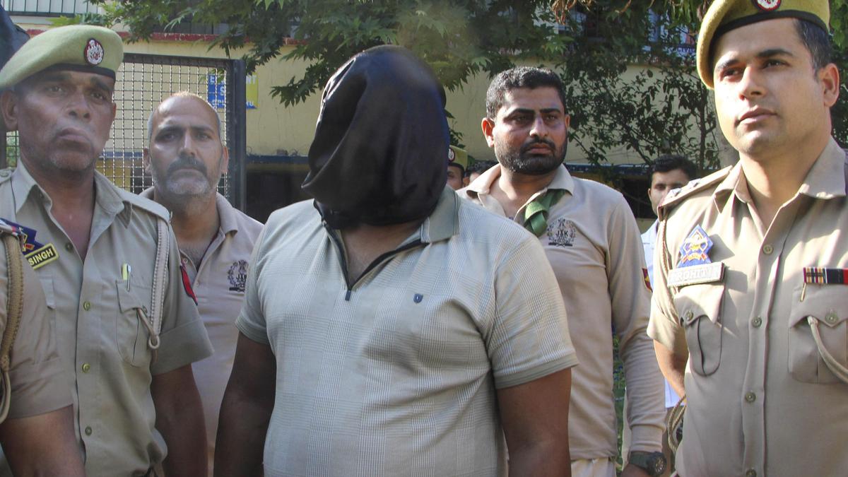 J&K Police busts drug racket in Anantnag, 6 held with over 13 kg charas