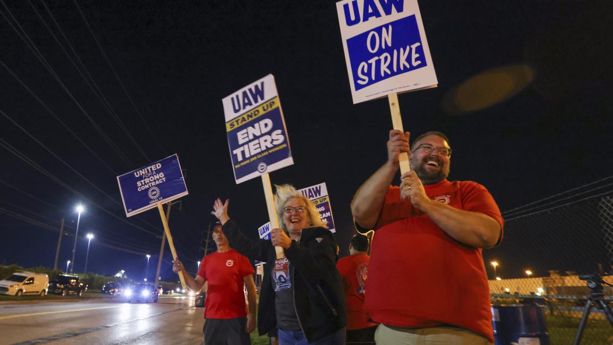 13,000 workers from Detroit's three automakers go on strike seeking better wages