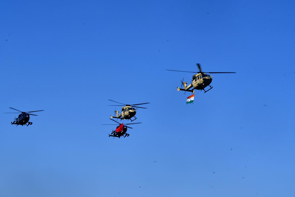 The event saw a fly past by Dhruv and Rudra helicopters of the Army Aviation and Sukhoi-30 MKI of the Indian Air Force.  There was also a drone and paramotor display.