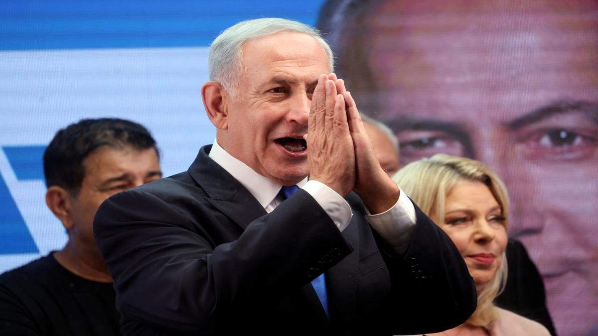 Netanyahu bids for comeback in tight Israeli election