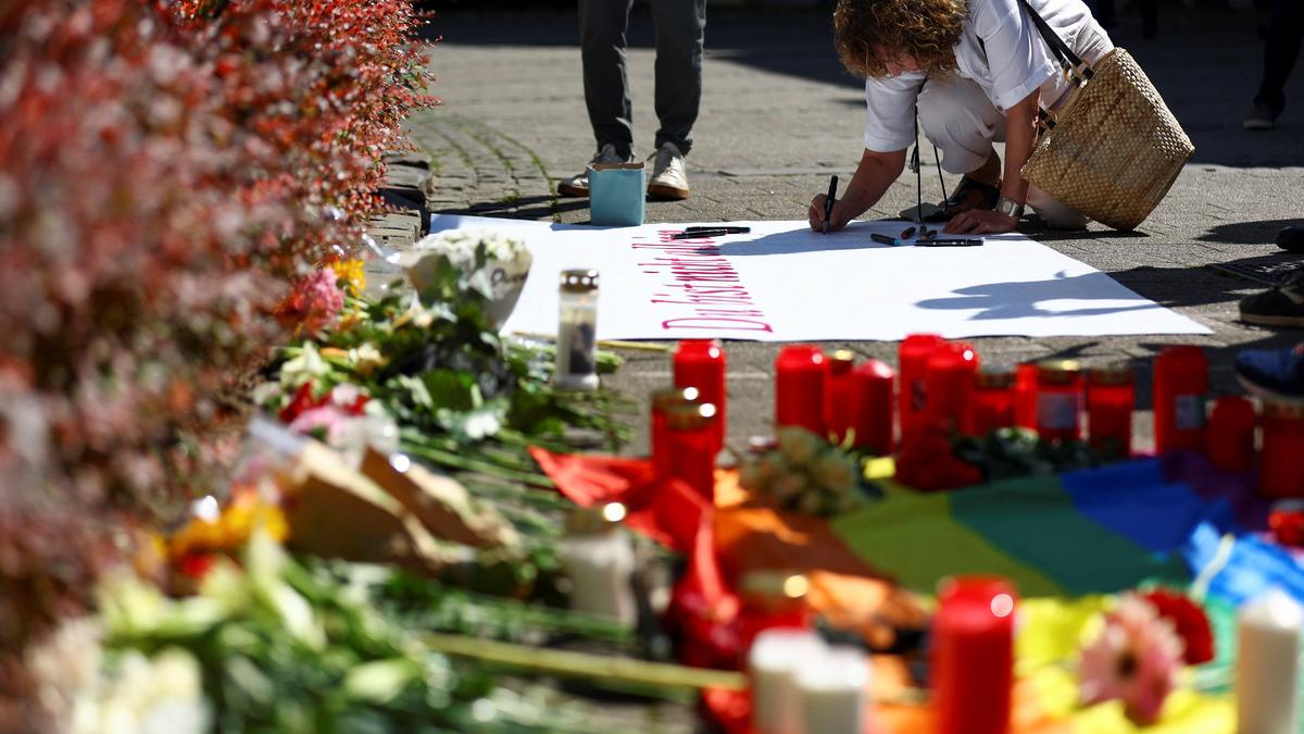 Germany knife attack: Prosecutors don’t rule out terrorism