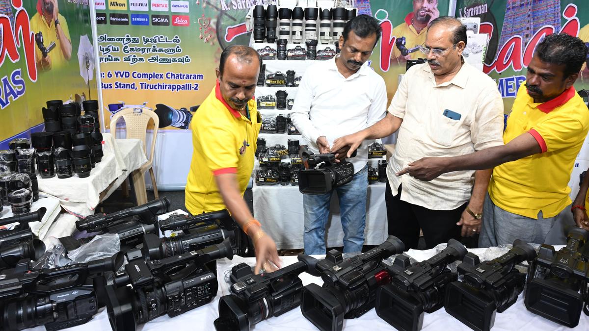Camera expo organised at Tamukkam grounds