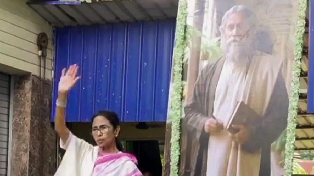 After Suvendu takes oath, Mamata urges opposition parties to form 'joint platform' against BJP