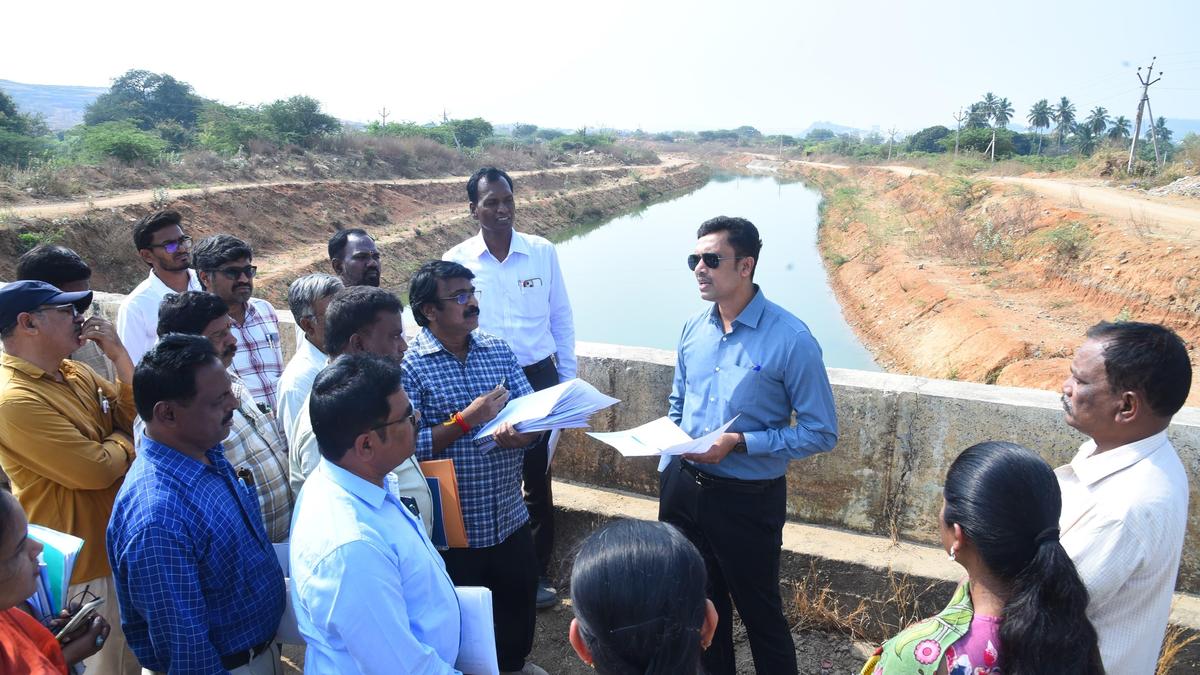 Collector prioritises expediting of HNSS project works to fill 195 tanks in Puttaparthi