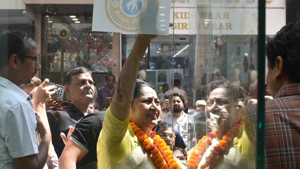 GST 2.0: Ministers, Delhi CM reach out to traders in city markets