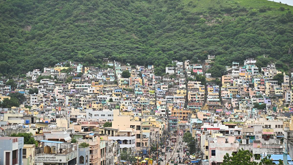 Between rock and hard place: housing dilemma of urban poor in Vijayawada