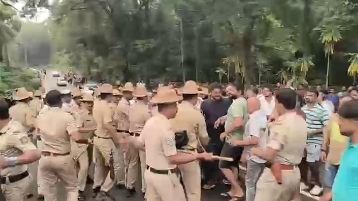 YouTubers, Kannada TV news channel reporter attacked in Dharmasthala