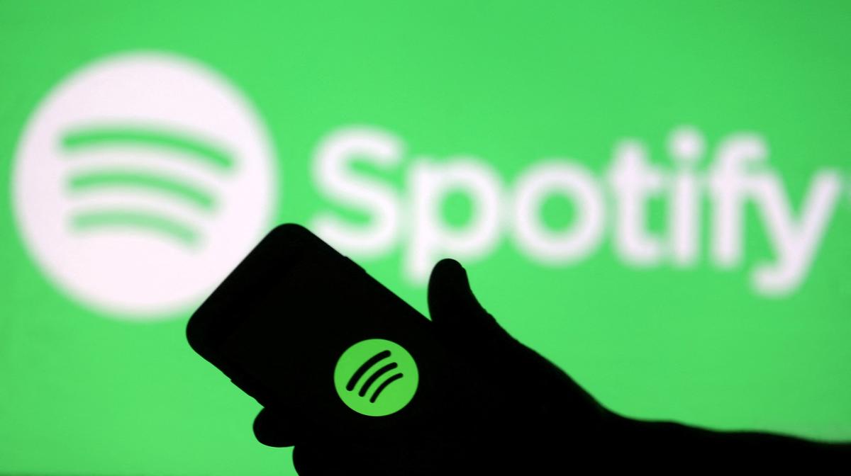 Spotify now lets users interact with podcasters through comments