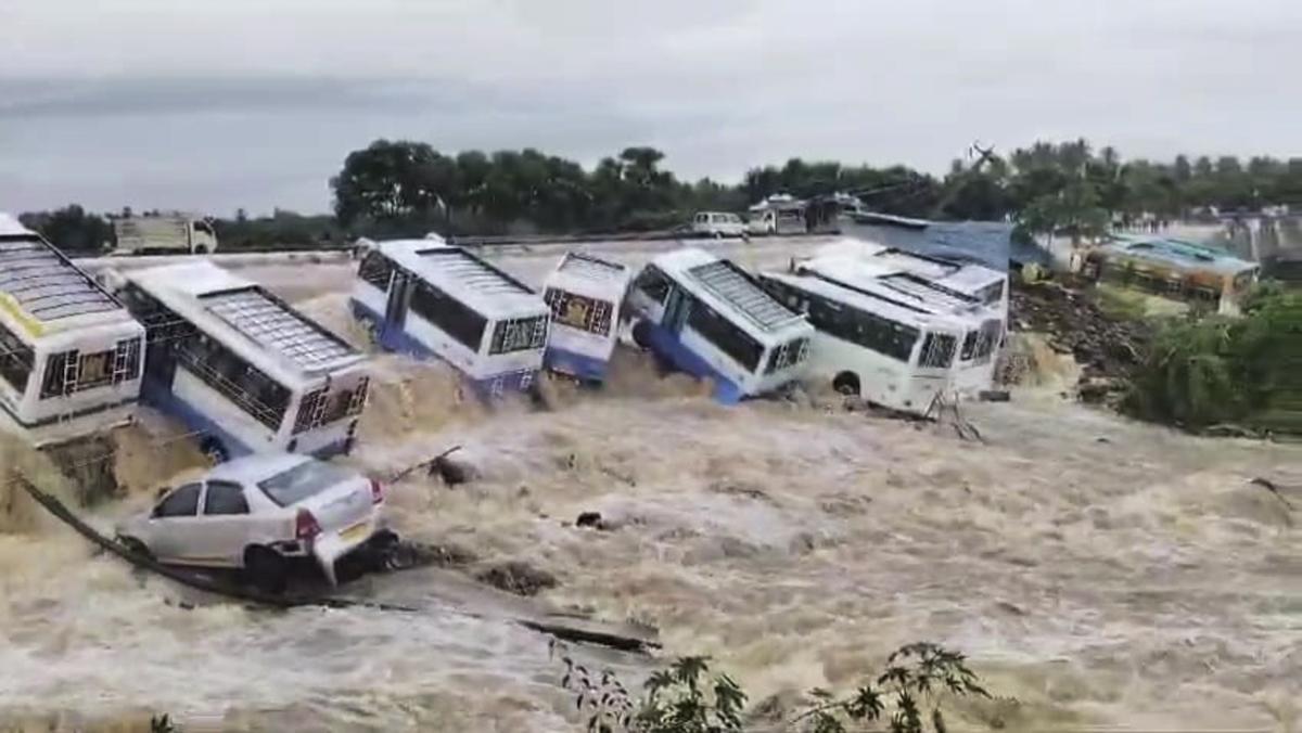 Vehicles in the Uthangarai area of Krishnagiri following heavy rainfall on December 2, 2024.