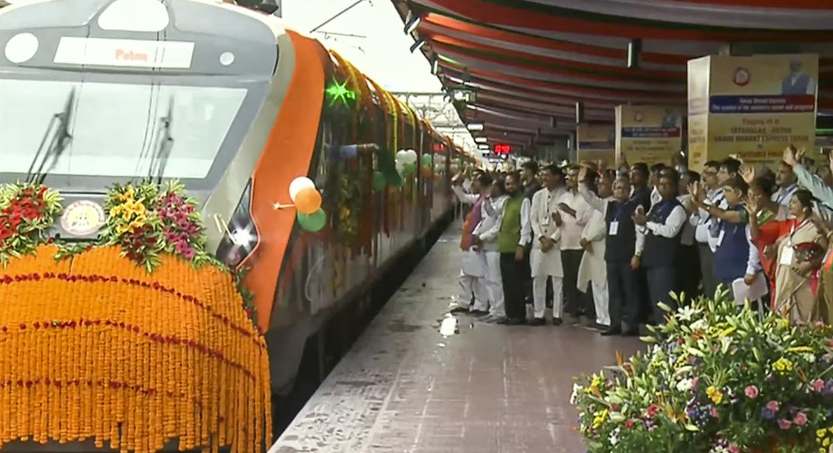 Tatanagar-Patna Vande Bharat train during its flag-off by Prime Minister Narendra Modi (unseen), in Jamshedpur, Jharkhand, Sunday, Sept. 15, 2024. 