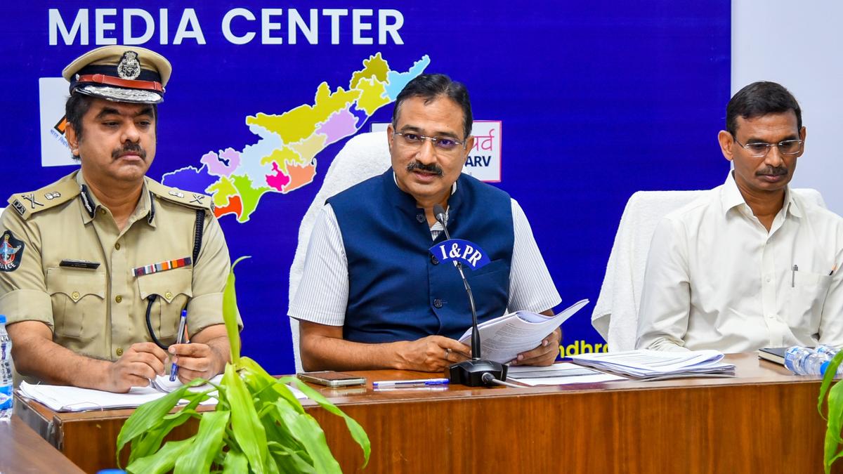 SPs, district Collectors should ensure smooth and violence-free polls in State, says Chief Electoral Officer