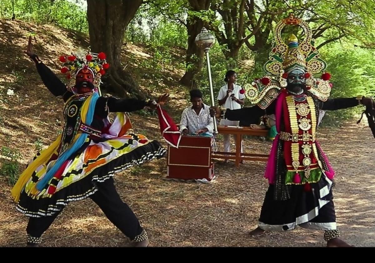 Kattaikkuttu performance by Katradi 