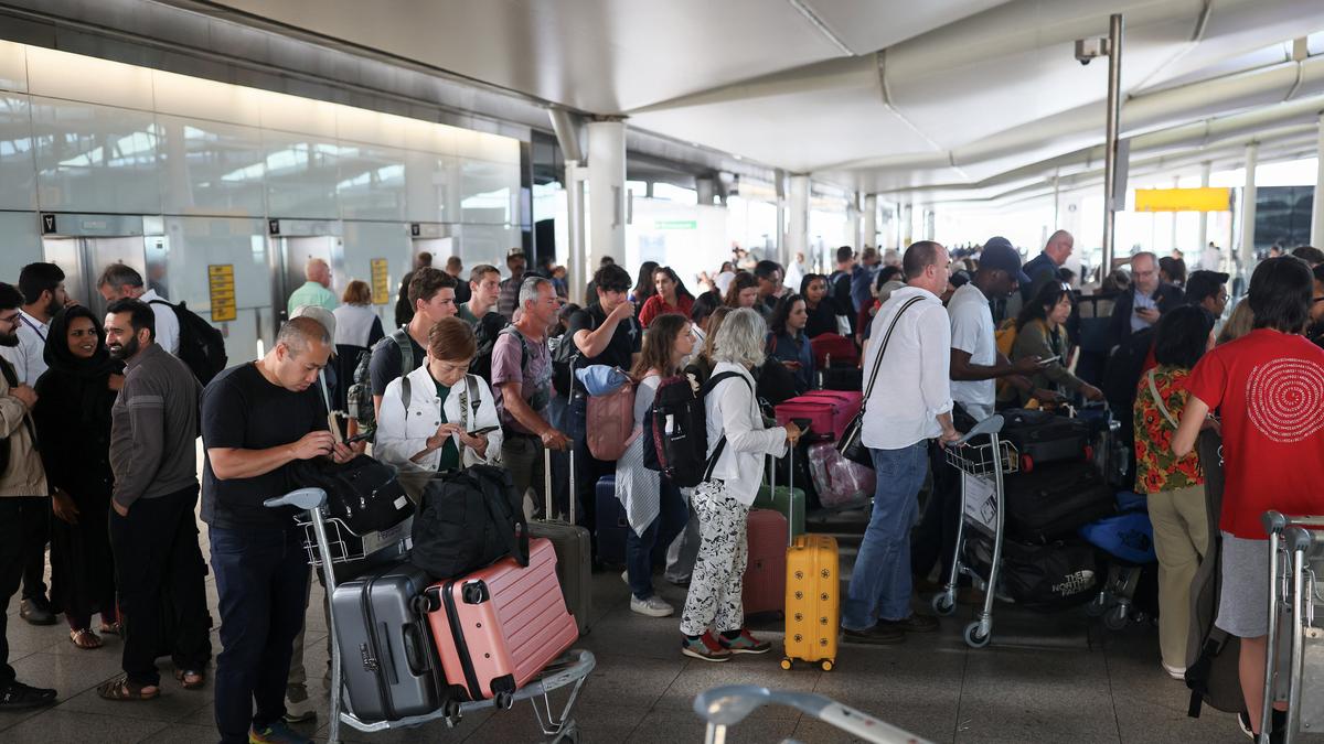 Over 120 flights to and from U.K. airports cancelled due to technical glitch