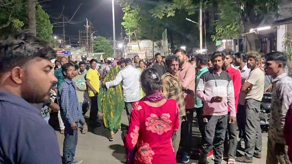 12 labourers die as van overturns in Madhya Pradesh’s Dhar