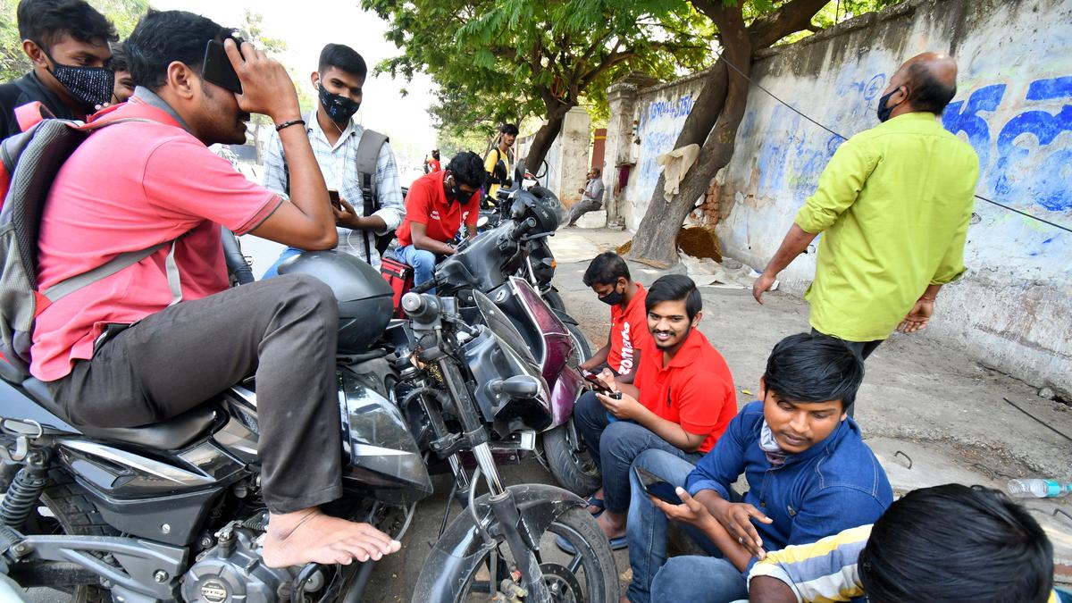 Telangana Gig Workers Union demands national disaster status for heatwave, support systems for workers from NHRC