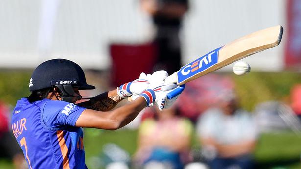 Ind vs Aus at CWG | Harmanpreet hits half-century as India score 154/8 vs Australia