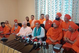Lingayats' religion status row back to the fore as BJP takes exception to  stand of mahasabhas - The Hindu