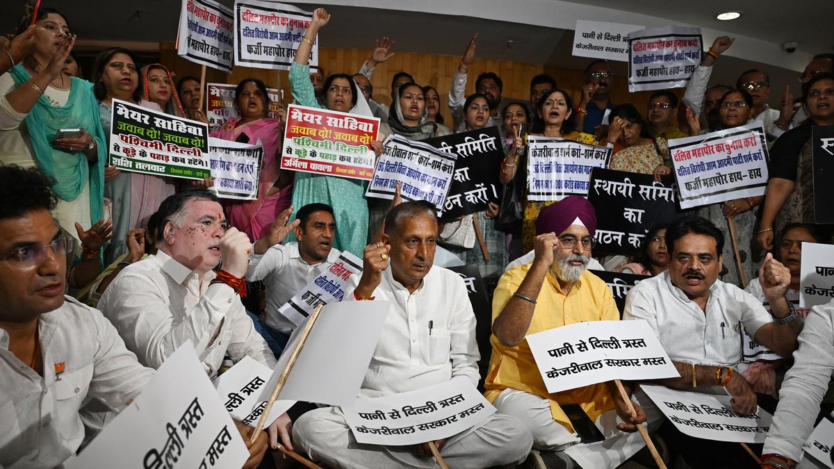 Protest rocks MCD House as BJP raises drowning deaths, delay in mayoral elections