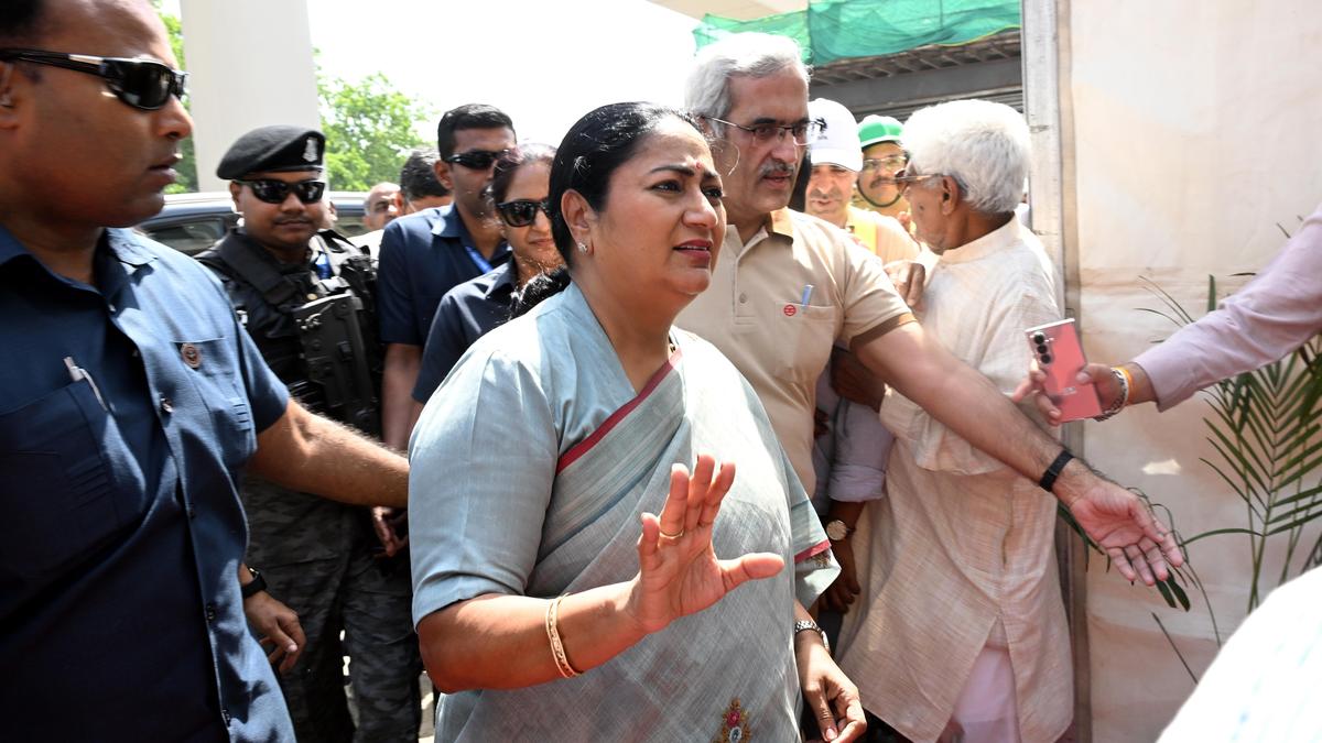 Delhi CM directs strict enforcement of ‘No PUC, No fuel’ rule