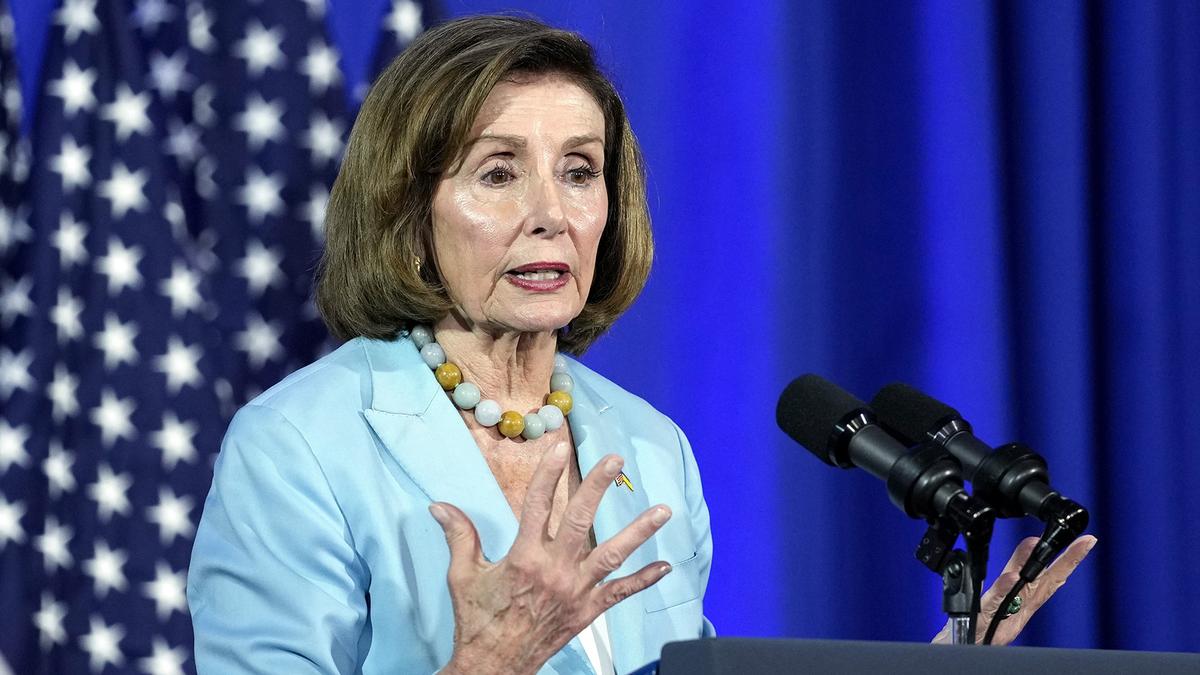 Former U.S. House Speaker Nancy Pelosi undergoes hip replacement surgery