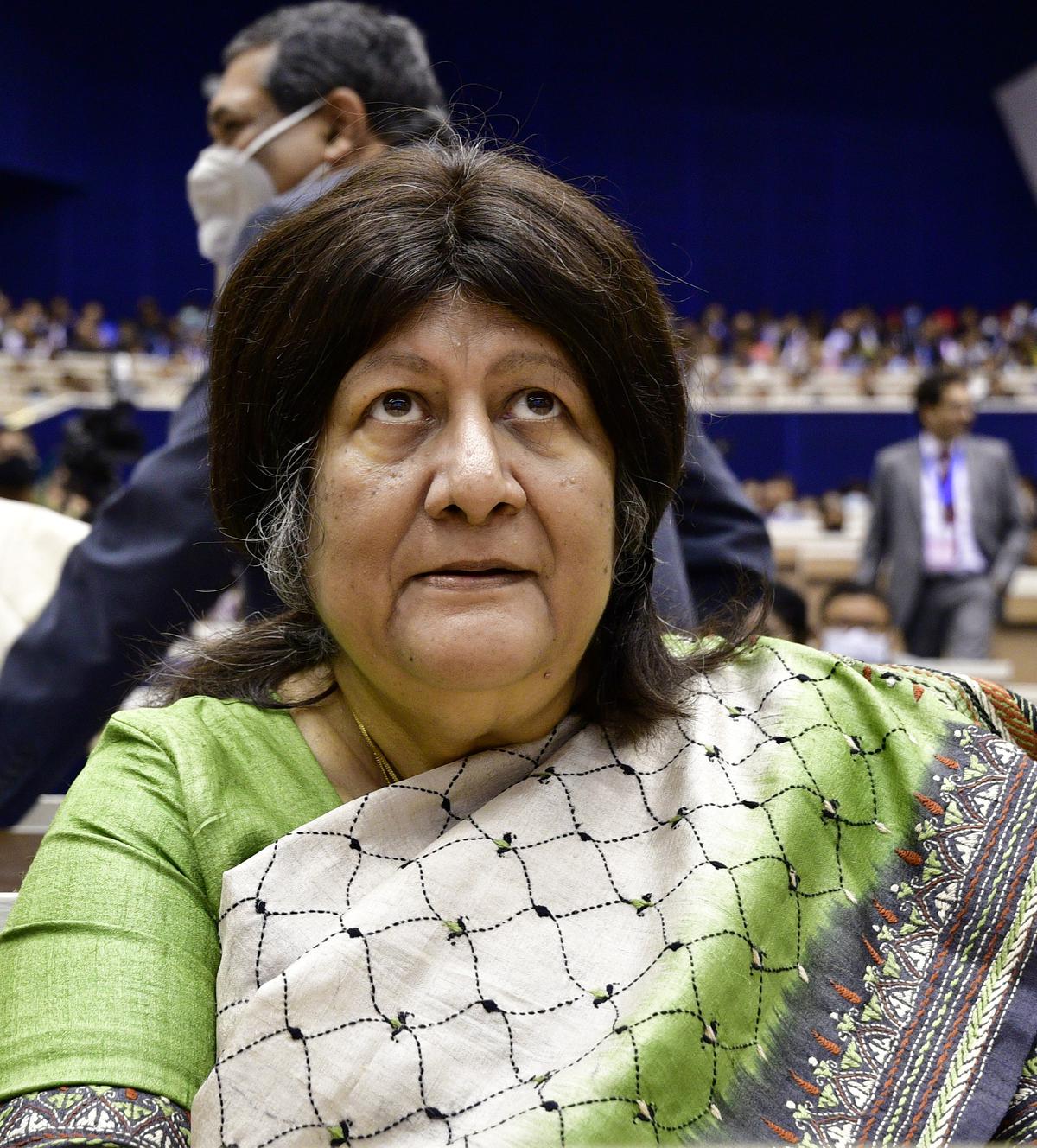 Indira banerjee discount