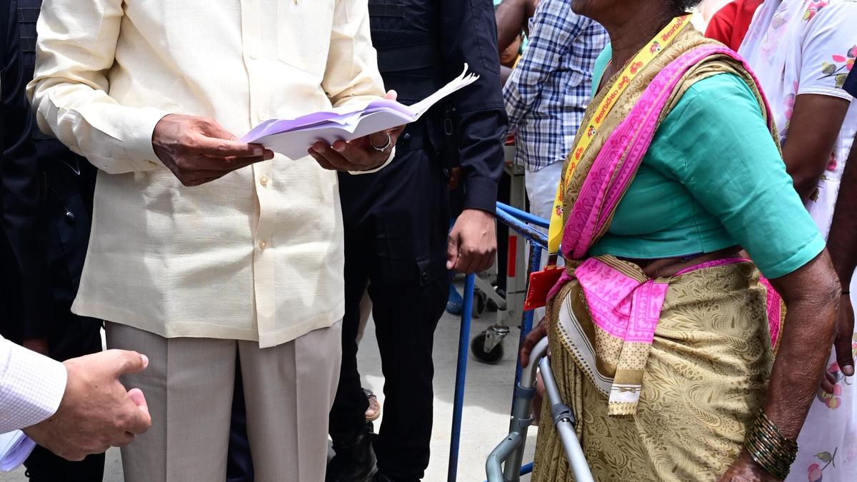 Will not oppose irrigation projects on the Godavari in Telangana, asserts Andhra Pradesh Chief Minister Chandrababu Naidu