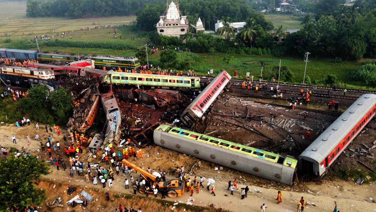 Pope Francis offers prayers after Odisha train accident