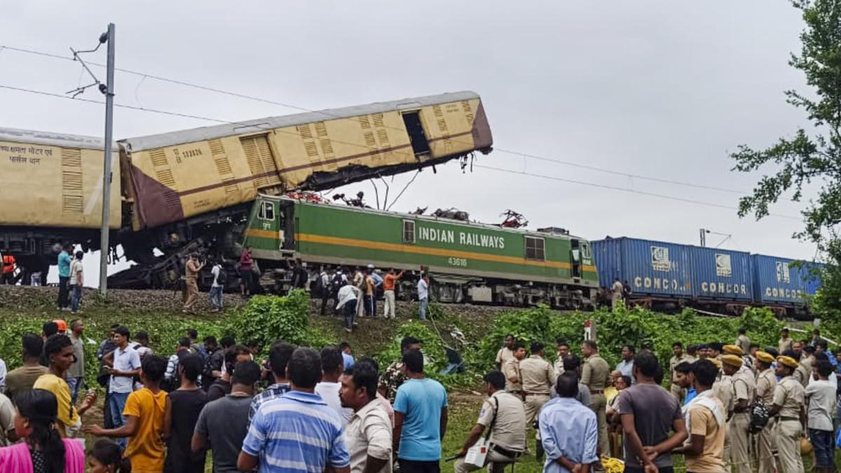 Kanchanjunga Express accident: Signal had been defective since 5.50 am, says a railway source